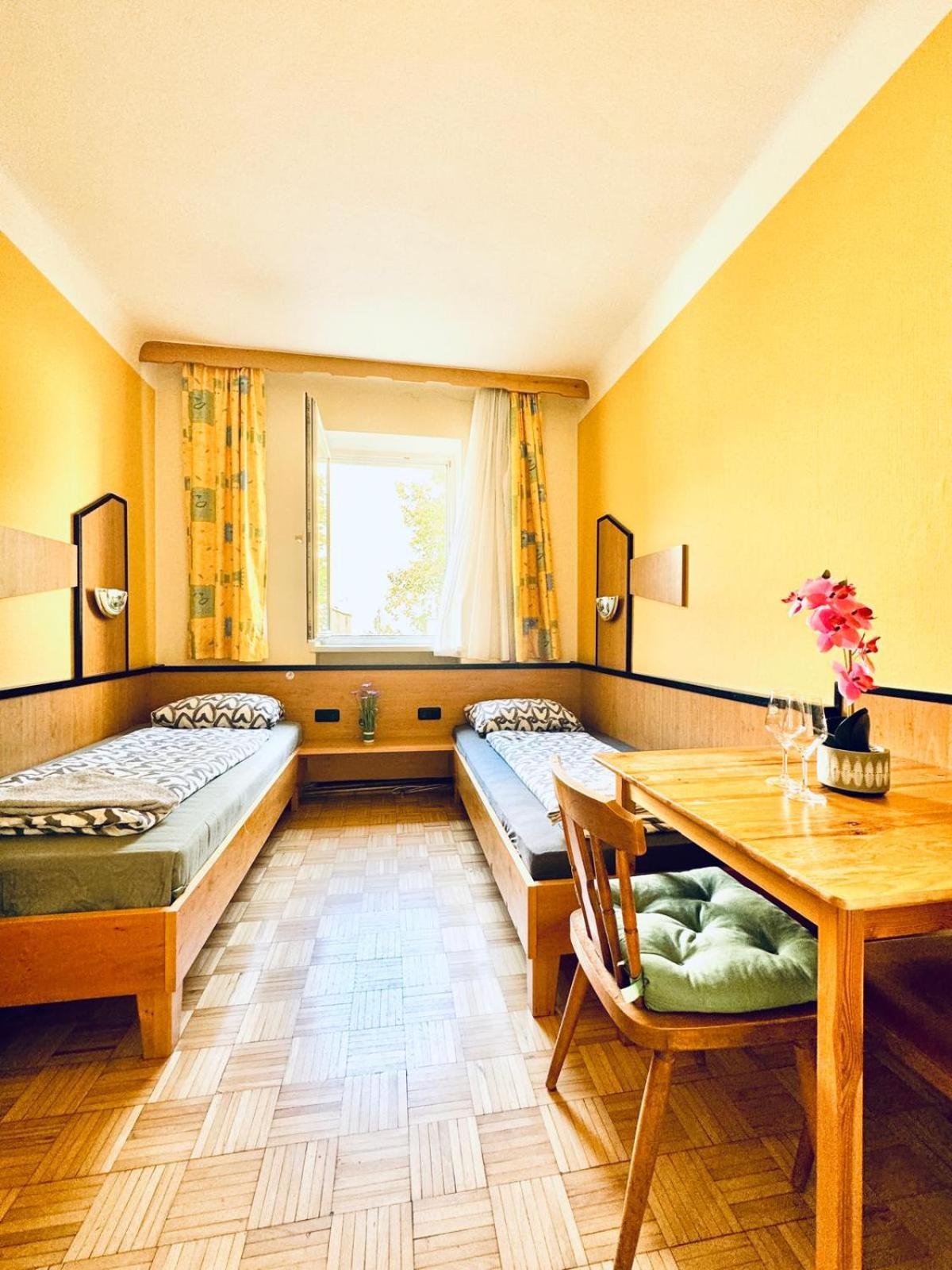 Affordable Central Rooms, 10-Min To Lugner City Wiedeń Zewnętrze zdjęcie