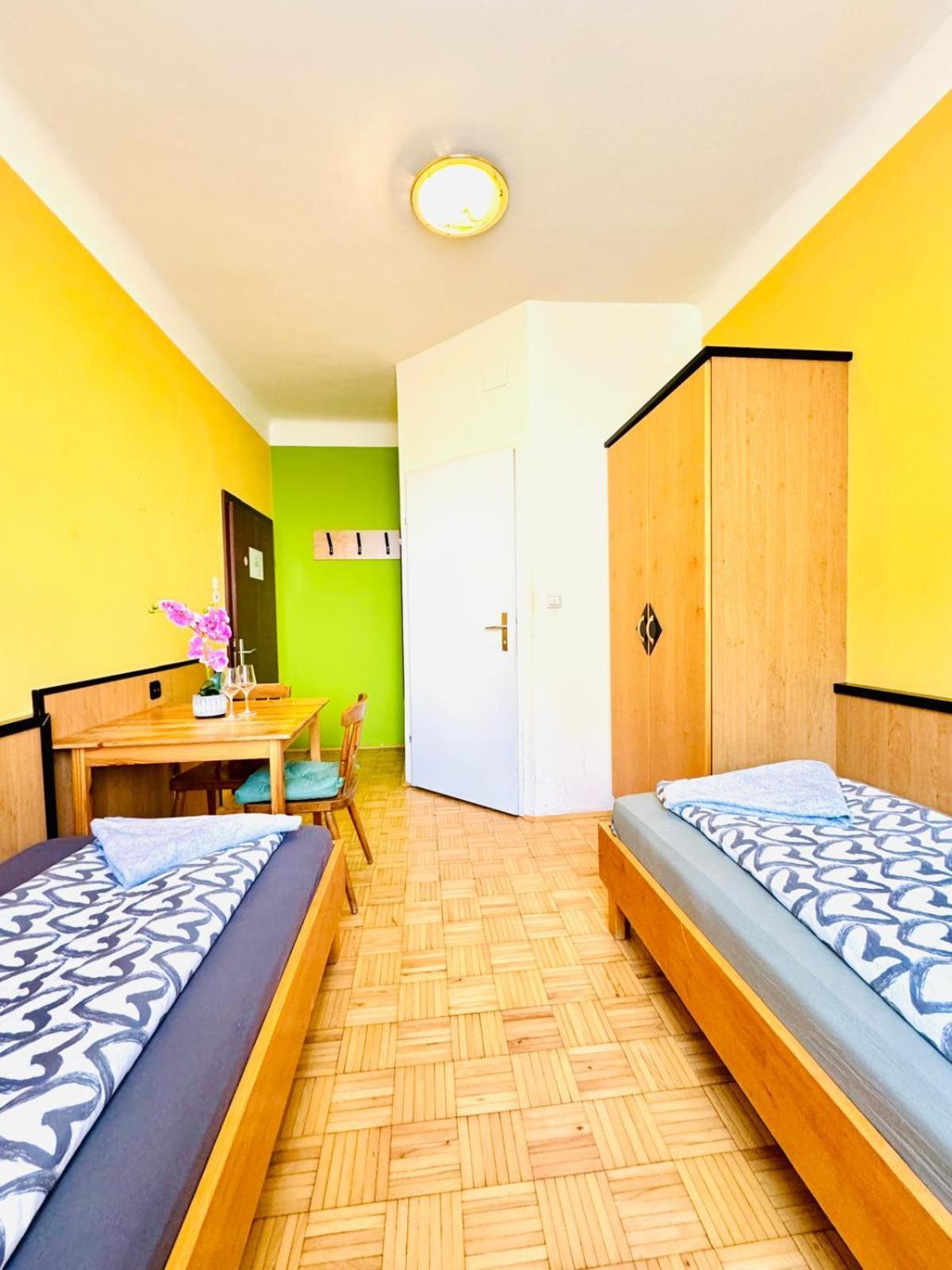 Affordable Central Rooms, 10-Min To Lugner City Wiedeń Zewnętrze zdjęcie