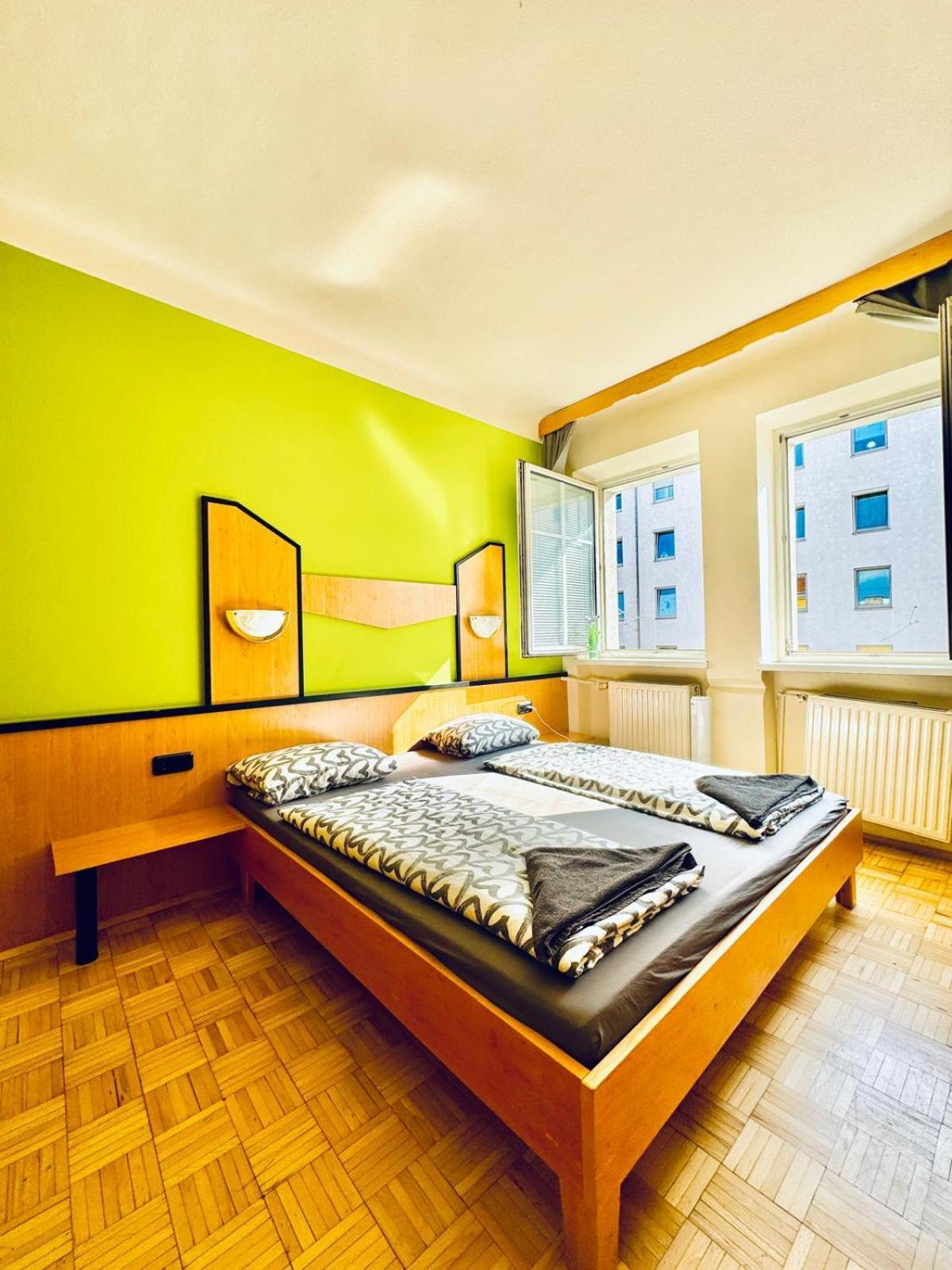 Affordable Central Rooms, 10-Min To Lugner City Wiedeń Zewnętrze zdjęcie
