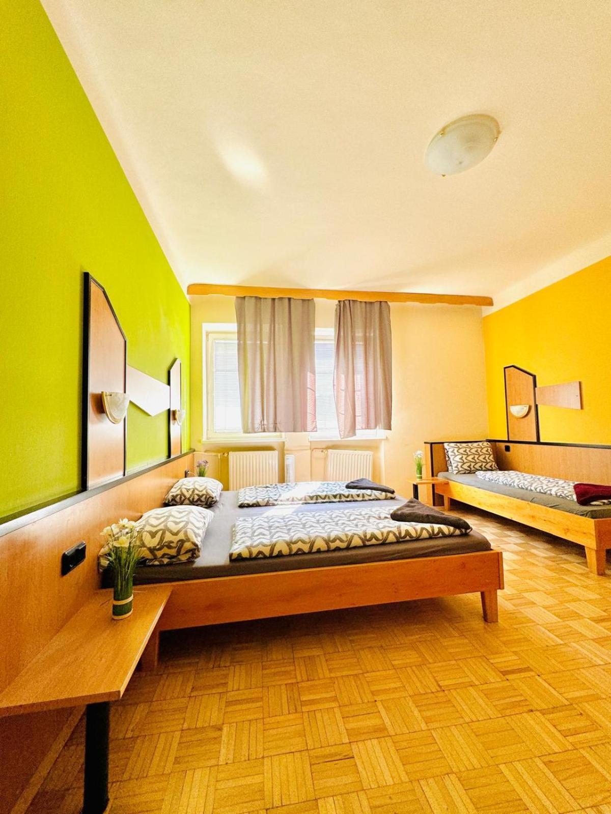 Affordable Central Rooms, 10-Min To Lugner City Wiedeń Zewnętrze zdjęcie