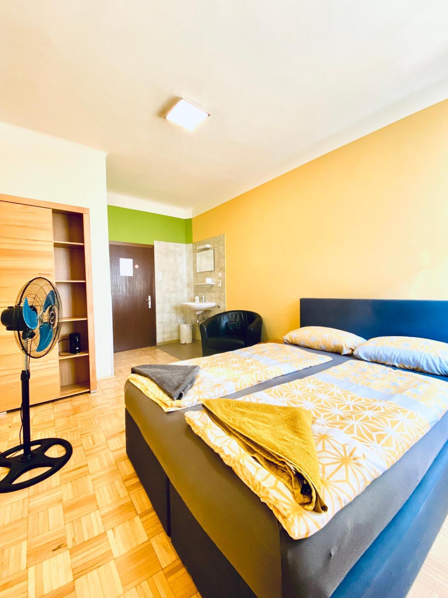 Affordable Central Rooms, 10-Min To Lugner City Wiedeń Zewnętrze zdjęcie