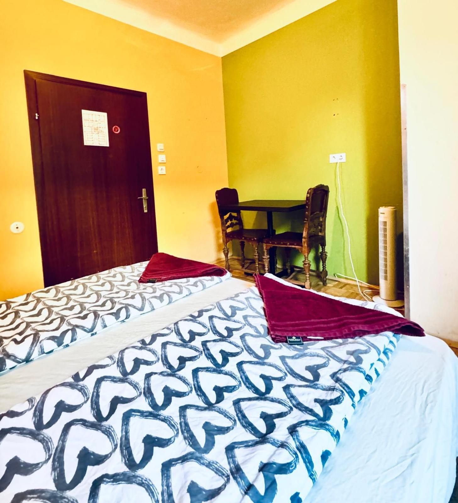 Affordable Central Rooms, 10-Min To Lugner City Wiedeń Zewnętrze zdjęcie